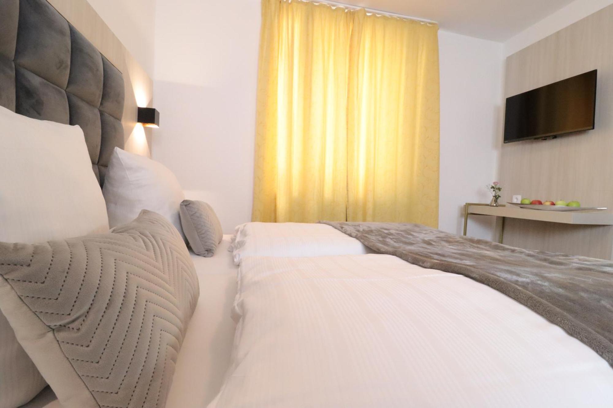 Hotel Kurparkblick Bad Bergzabern Luaran gambar