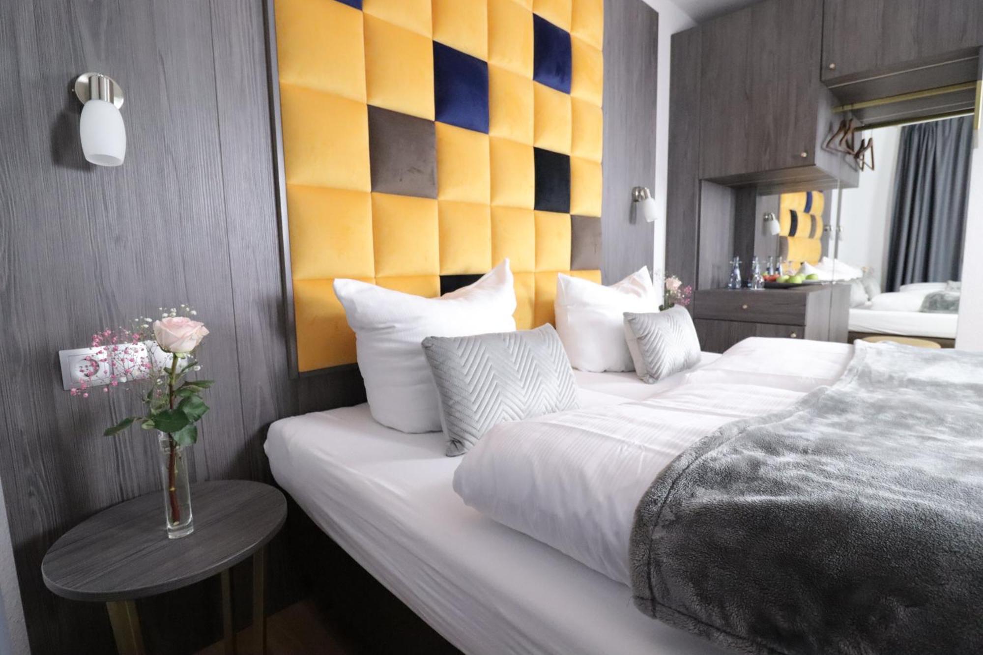 Hotel Kurparkblick Bad Bergzabern Luaran gambar
