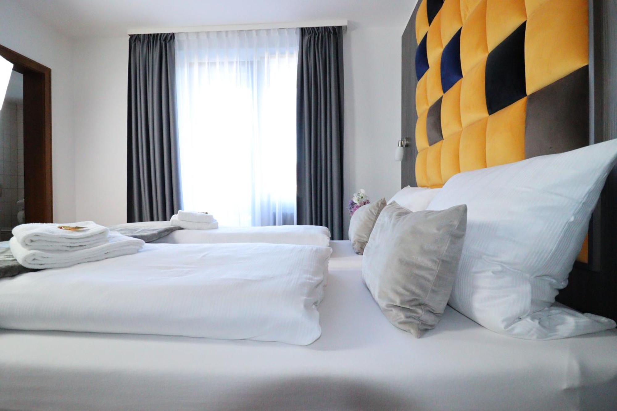 Hotel Kurparkblick Bad Bergzabern Luaran gambar