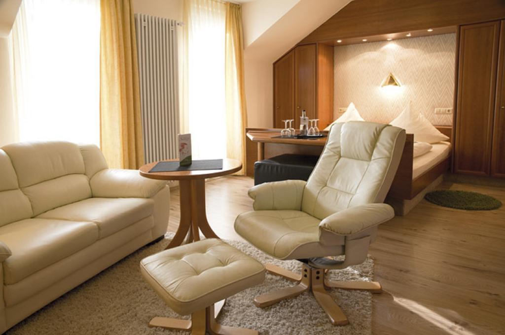 Hotel Kurparkblick Bad Bergzabern Bilik gambar