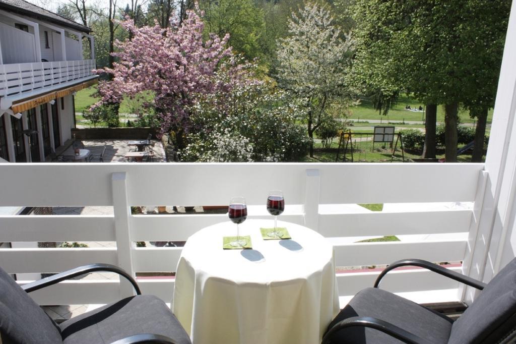 Hotel Kurparkblick Bad Bergzabern Bilik gambar
